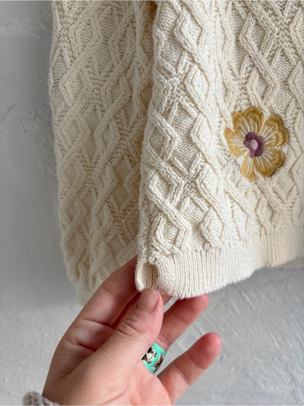 Cynthia Rowley size 4T knot floral sweater - Picture 4 of 7